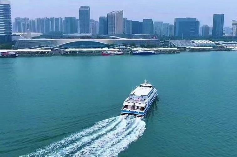 高原天路，为幸福生活“加油提速”：从三个视角看拉林铁路开通运营五周年