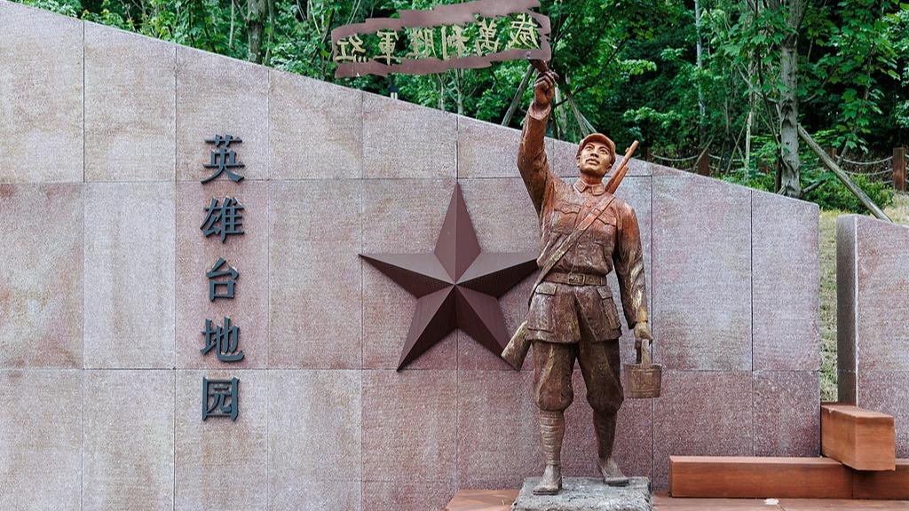 习近平：人民是历史的创造者 是真正的英雄